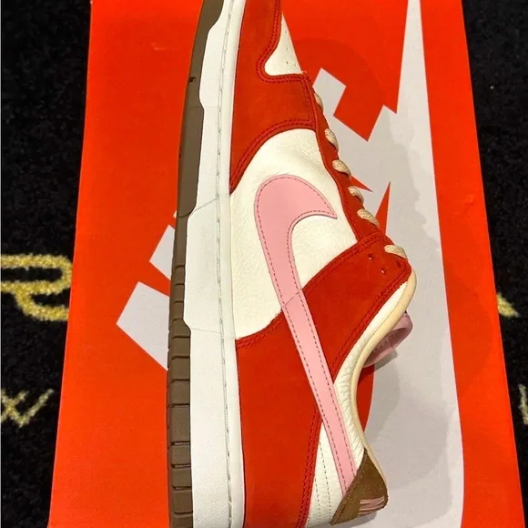 🥓🤎💖 Nike Dunk Low ‘Bacon’ size 12W / 10.5M 🥓💖🤎